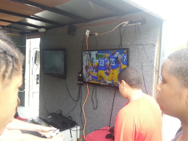 3dmgames's tweet photo. Ladies are yall ready to ladygate? Call today at http://t.co/Yb4RIyS6XG http://t.co/ucSWC2yQaw