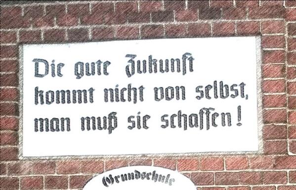 hipa's tweet photo. Neben dem Haupteingang unserer ersten Schule. Neulich vorbei gegangen. Nie vergessen. http://t.co/4HM1bkaTLx