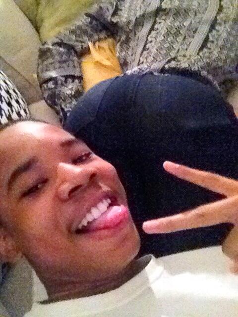 KamTheDiplomat's tweet image. Booty scout @HIsForHijji @Swanky_Nigga @skotty_b_don 😂 #goodScout