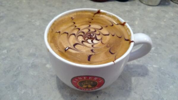 colorscoffeesat's tweet photo. Listas nuestras bebidas de temporada: Raspberry Moka, Xmas Caramel y Toffee Moka http://t.co/J4vt3VBKhv