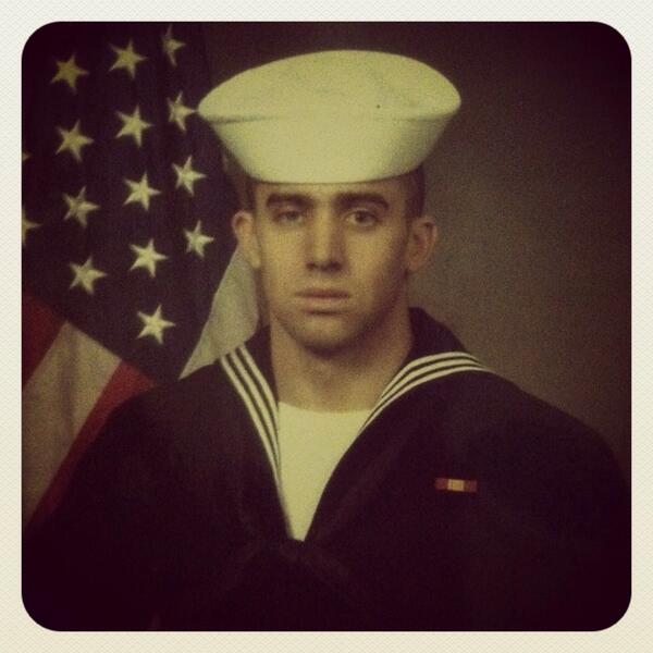 LinnetteSiedler's tweet photo. My hero! #HappyVeteransDay http://t.co/2vxwsA4S9v