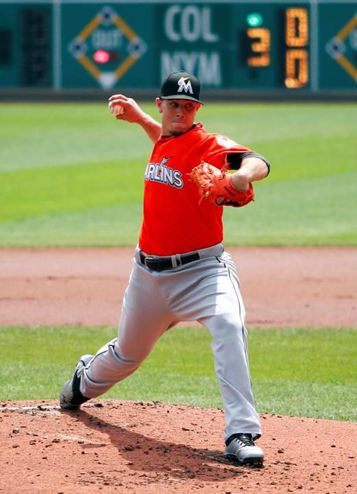 MLBNetwork's tweet photo. Congrats to @Marlins RHP @josefernandez77 on winning the NL #ROY Award! RETWEET for a chance at a ball signed by Jose http://t.co/RDAM9y4nC5