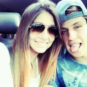IgorLichnovsky's tweet photo. @igor_five y @caarolinna_p  hermosa pareja la que hacen!!! http://t.co/DwlyJGt6ah