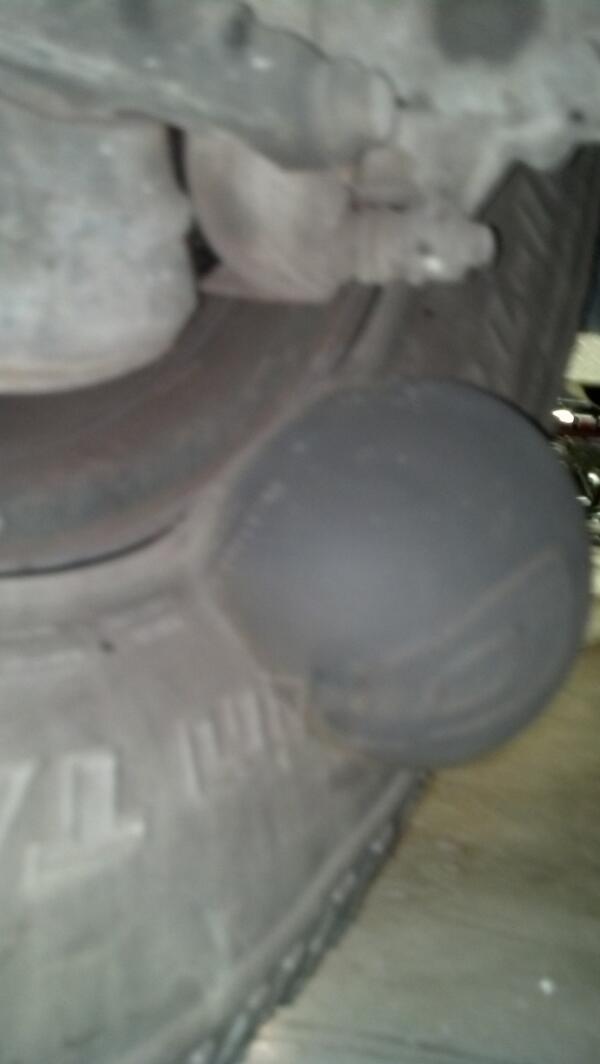 t195delagrange's tweet photo. Thinking dad needs new tires never seen thus before http://t.co/qpOeA5SUUn