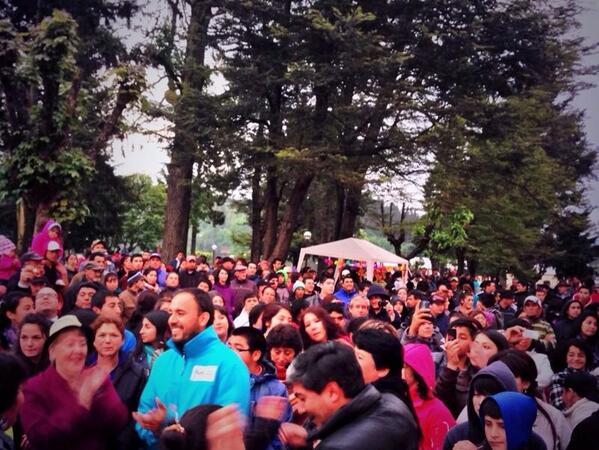 jparavenab's tweet photo. Gran cierre en Loncoche con @FcoDiputado más de 2000 personas. Se sienten vientos de cambio http://t.co/nfLA5K92HN