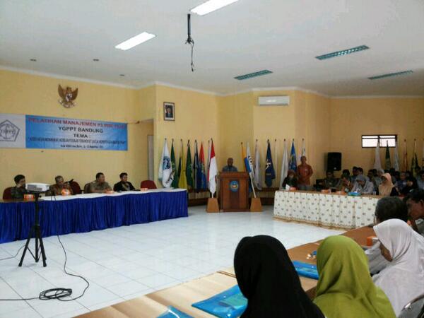 mang <a href="/OdedMD/">Oded Muhamad Danial</a> membuka yayasan membuka pelatihan  manajemen klinik pijat tuna netra dan penyerahan bantuan klinik pijat