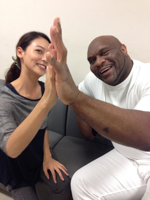 相武 紗季 おおお 情報解禁っぽいので写真を 手の大きさっ Http T Co Ds3m865byw