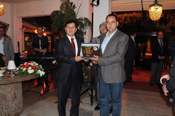 TCBodrum's tweet photo. BODRUM'DA DOSTLUK YEMEĞİ https://t.co/ESmIHWMXXV http://t.co/V4f5ZjLXBg