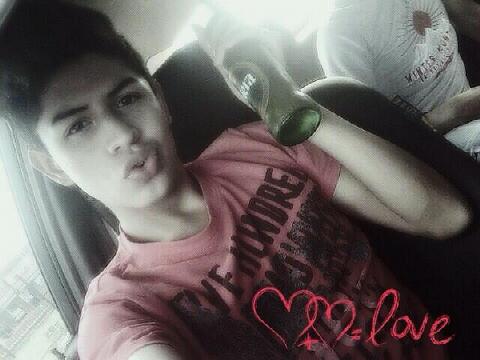 abbababcd's tweet photo. يا الله رتوييت لصورتي عشان انزل اكتر http://t.co/qY8k7IBuen