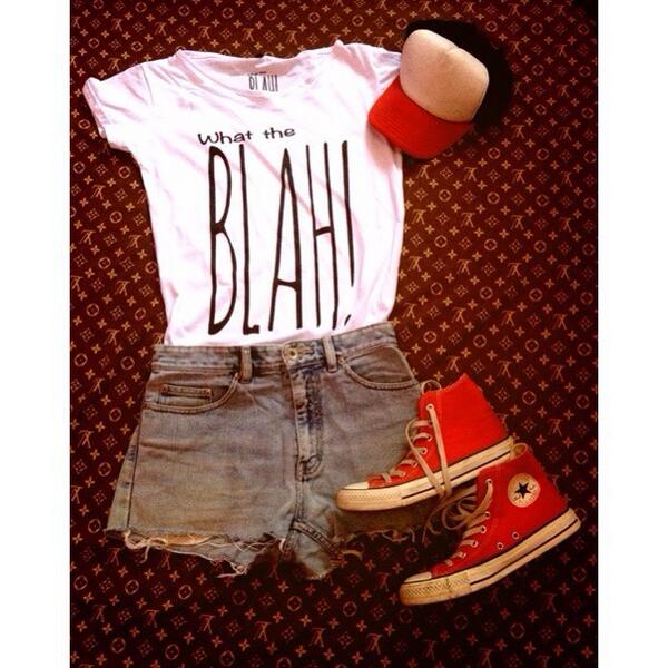 WTB tees Idr: 75k . For order -> Text : 087738864298 / line : farahadiiba / pin : 75e32e8c