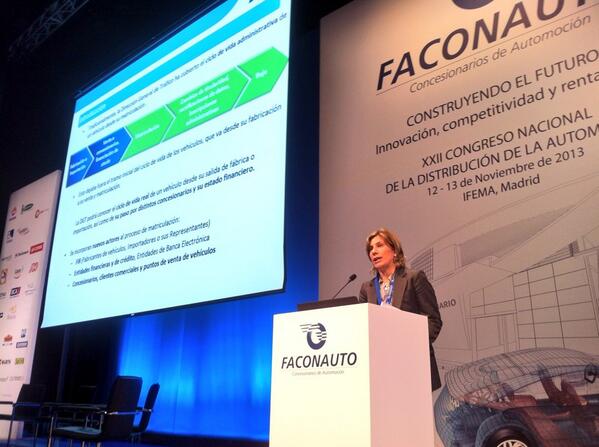Faconauto_com's tweet image. Susana Gómez @DGTes nos habla de la matriculación telemática #CongresoFaconauto
