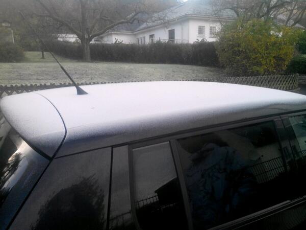Alber190690's tweet photo. Empieza a helar por Alemania...k frio!!!! http://t.co/r5WZDwzwEb