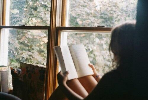 bondar_yulia's tweet image. #day4 #ItIsSimple I love reading