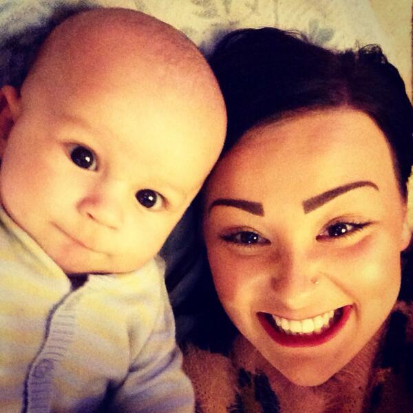 JHockings's tweet photo. Cuddle time! #cute #baby #snuggle http://t.co/zJ6miE18tN