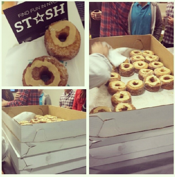 GetStash's tweet photo. The #cronuts from @DominiqueAnsel Bakery finally arrived @AlleyNYC thanks to @fiestah! get 1! http://t.co/MKOUi4JMcA http://t.co/cZeHfUNgIr