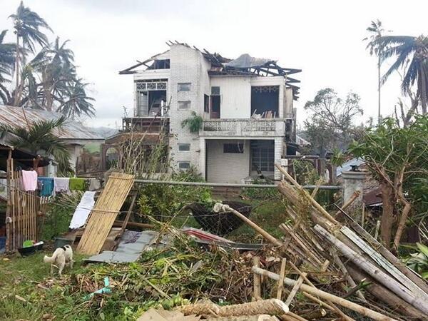LensLeague's tweet photo. Haiyan image 2 of destruction Capiz PH. Please RT to raise awareness. People are staving and require aid #HelpCapiz http://t.co/KSEJrDZ9Dk