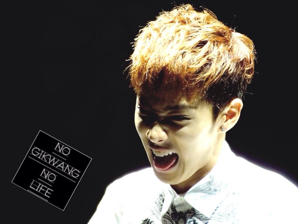 BY4PrErCQAA8puh.jpg:large