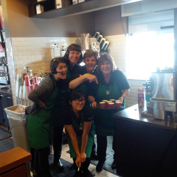 Nathan_Ryan86's tweet image. @dms16 sampling fun at Erb&amp;amp;Ira needles! #createwonder #sharejoy