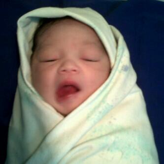 Welcome to the world Reiner Gibran Adrianto, putra pertama dr Gitaris kita <a href="/RenzOvolveR/">Reno Adrianto</a> :)