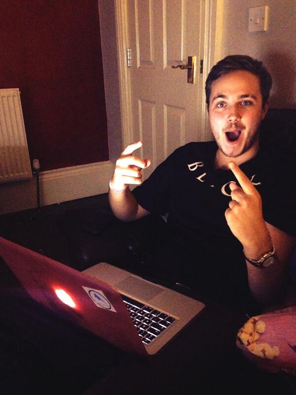 jbhbevan's tweet photo. @_BethanyJayne__ add @I_am_Rossy he is sitting right next to me ;) http://t.co/ZD7nMhdhPp