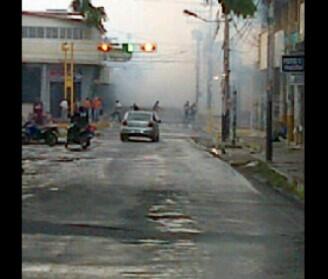 SamiiVera's tweet photo. Caos total en upata gracias presidente desgraciado http://t.co/tHLJY3ok7h