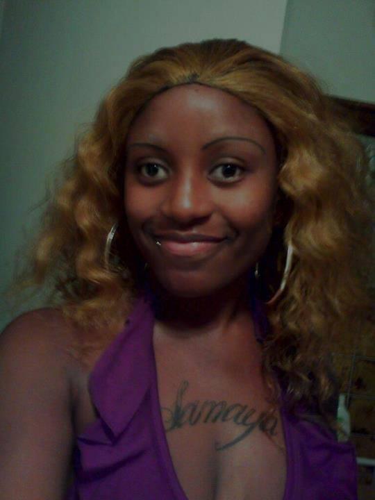 brandonbaskin's tweet image. #obviouswig #sharpiebrows #bootycleavage #discounttat #hidemybadteefsmile RT @BlameOtis: Name the struggles..