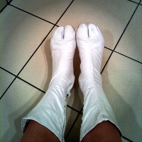 The stupidest #shoes ever #cameltoetoes #gross #mylife