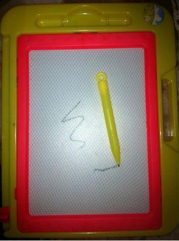 MejoresTwits's tweet photo. Este era el iPad que tuve de pequeño. http://t.co/ktV6JG2nx1
