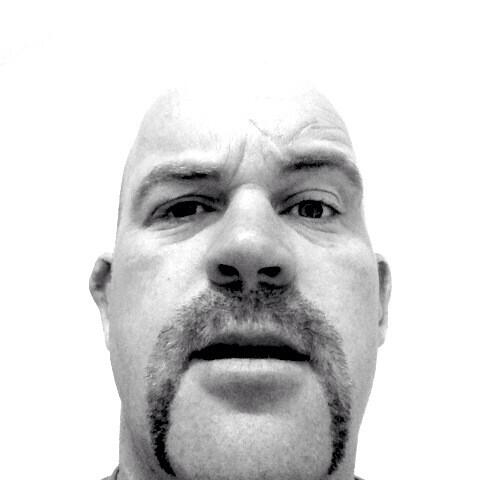 chrislaners's tweet photo. I’ve enlisted in #Movember to change the face of men’s health. Donate &amp; join the good fight http://t.co/YJRDFKkvHS http://t.co/2i53WEx2oV
