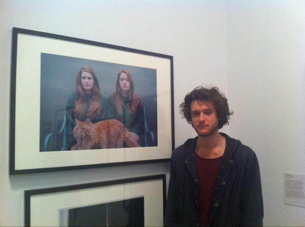 tomstewwwart's tweet photo. 'Three Colours Red' now on show @NPGLondon http://t.co/HBINRLwRIz