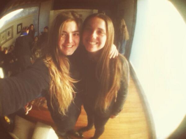 JosefaSilvaS's tweet photo. Vuelveeeeee, te echo de menos!!!!!!!!!!!!!!!!!!!! @graciavergaraa 👭❤️❤️❤️ http://t.co/jNpQxIP2EO