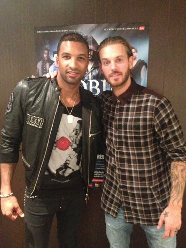 BeyeHabib's tweet photo. Merci @MPOFFICIAL super show #robindesbois #sherwood @DjibrilCisse. A bientôt frero #teamom et bon rétablissement http://t.co/k0jVQMOdRG