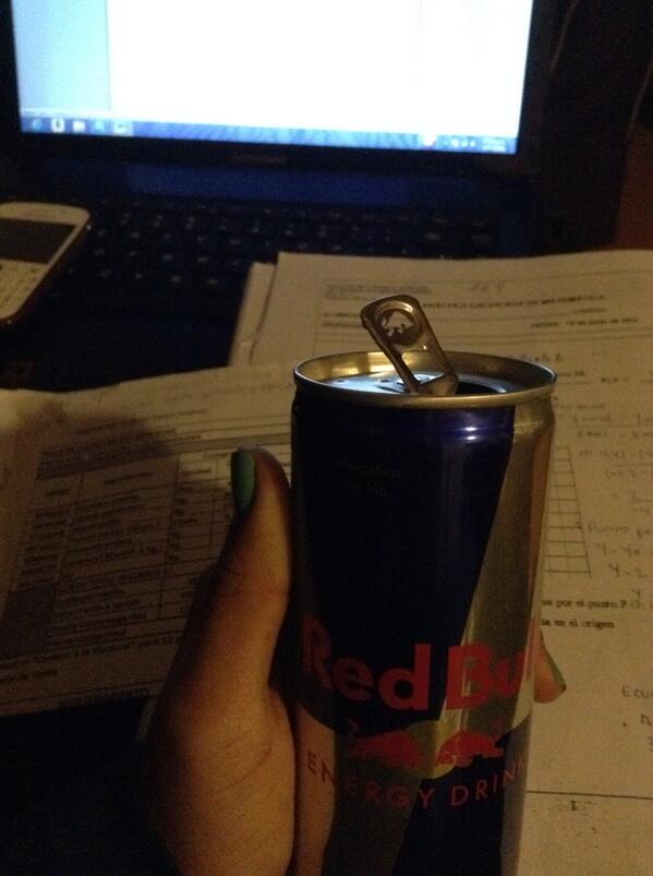 MilaSalinas03's tweet image. Trabajos :(#timestudy#hard