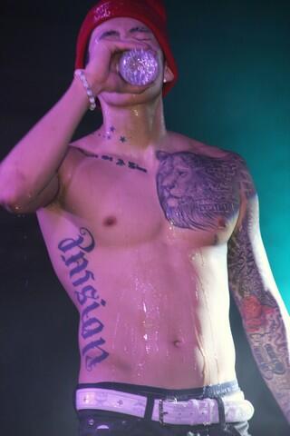 CandidPic's tweet photo. #JayPark #JAYBUMAOM #jayparkinparis #kpop #southkorea #jaywalkers #seoul cr photos: Dimitri Mooneesawmy http://t.co/sU8DzniprB