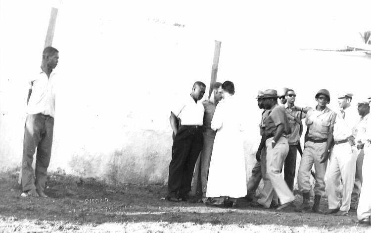 Le JAKO De L'île d'Haïti 🇭🇹 on X: "[ #Photo 2] : Exécution des survivants  de "Jeune Haiti" le 12 Novembre 1964 http://t.co/DyJnoJxeP4" / X