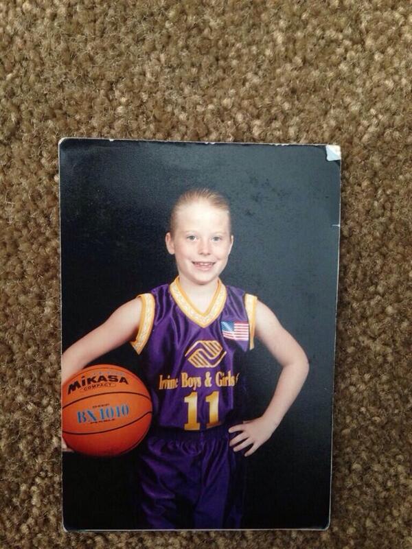 mlybrwn's tweet image. in honor of basketball season #ballhard #playhard