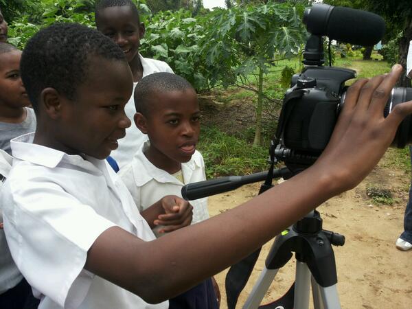 4HTanzania's tweet photo. #4HTanzania has visited 9 school clubs so far to show student members how to film and interview each other about #4H. http://t.co/piiywYAv0u