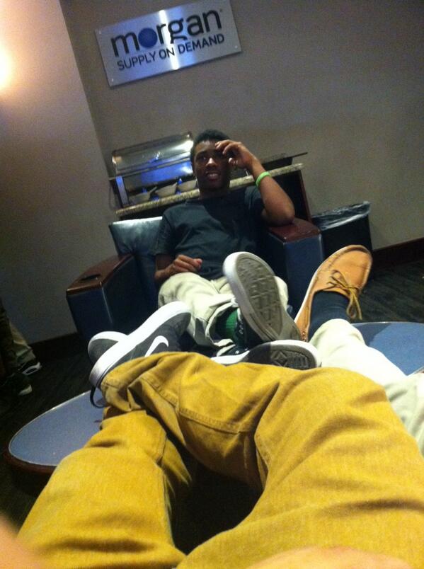 agustin_925's tweet photo. @prescott_21 lurkin at this warriors game http://t.co/VaJjhQFBHu