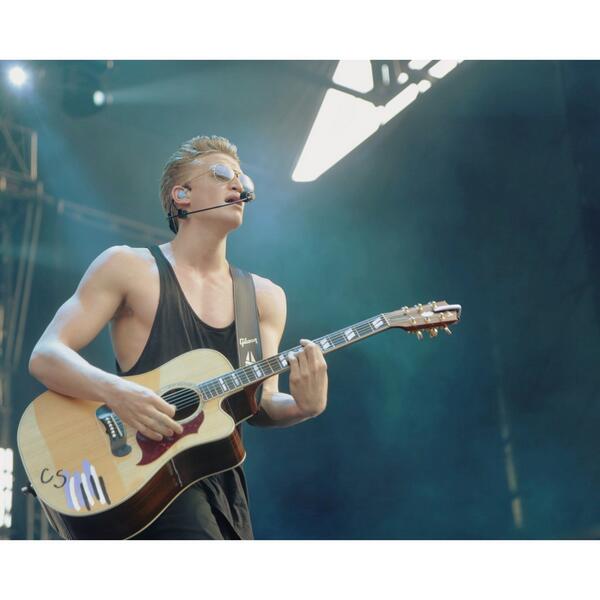 CodySimpson's tweet image. 