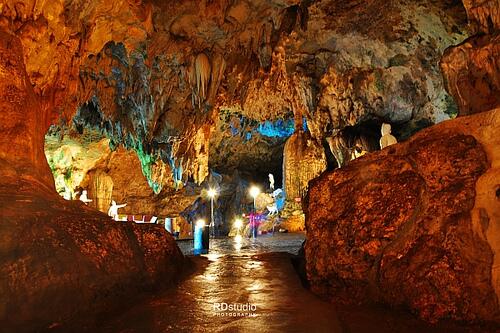 Holiday_Asik's tweet photo. GOA JATIJAJAR/ Buka:09.00-17.00/ Tiket: D:Rp 7.500, A:Rp 4.500.Tempat asik,sejuk,ada pasar kerajinan cocok utk oleh2. http://t.co/oVlFKAC0m1