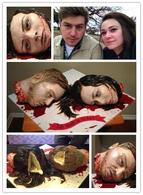 GoodOrient's tweet image. {It is not real,It is a cake} British couple spent 40 hours at their wedding made a special cake,it isreal shocked!