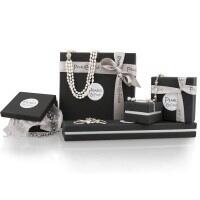 fleurstyling's tweet photo. All women love pearls! Treat your loved one this Xmas from pinstripe and http://t.co/sm1KMrLlCq http://t.co/oa9A6D858r