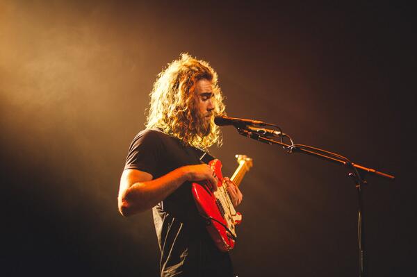 Here's a live version of Runaway, recorded earlier this year x youtu.be/B196K_YprLw | soundcloud.com/mattcorby/runa…