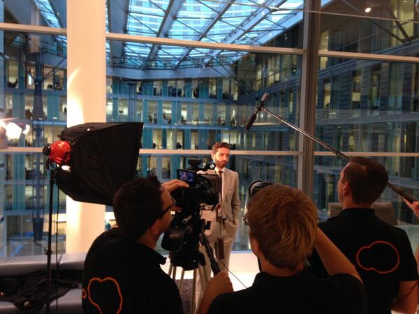 IMORnl's tweet image. We leggen de laatste hand aan een film voor het #VU master    #Ondernemingsrecht Hier wat behind the scene foto's!