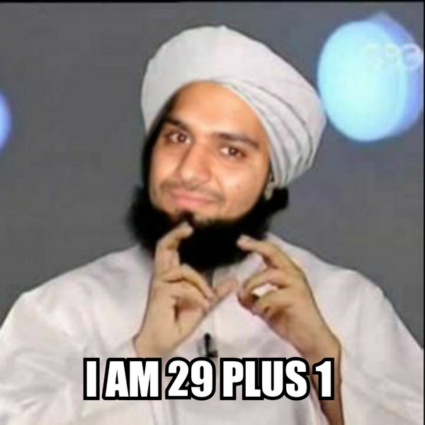 R1CH_H4LL's tweet photo. Getting old @GuvSehmbi ... #funny #30th #Birthday http://t.co/B4rBhCQBQm