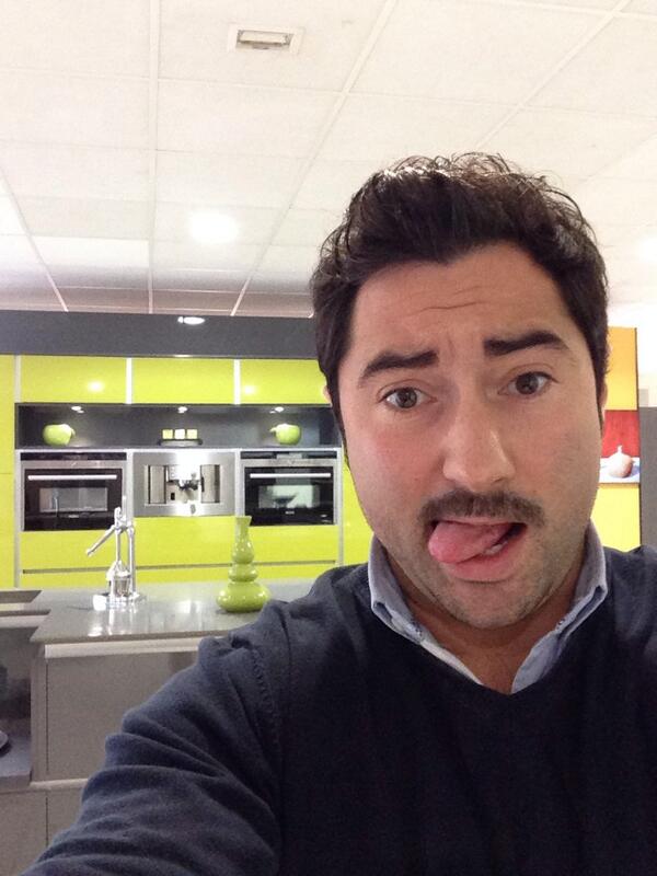 <a href="/MaxDeVor/">De Vor Maxime</a> <a href="/Valousf/">Valou</a> <a href="/MerlateauTony/">Merlateau tony</a> <a href="/ChartierDavid/">David Chartier</a> <a href="/DsirPaul/">Paul Désir</a> La stach au taff c'est la classe! #movember #atontour