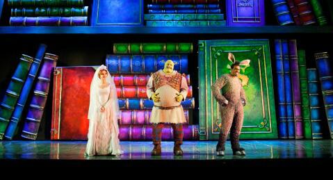 BordGaisEnergy's tweet image. #Presale tickets to #Shrek @BGETheatre are now available to #BGERewards Club members brd.gs/BGShrek