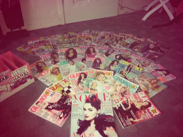 handmadememx's tweet image. Is it just me that hoards magazines? #needmorestorage