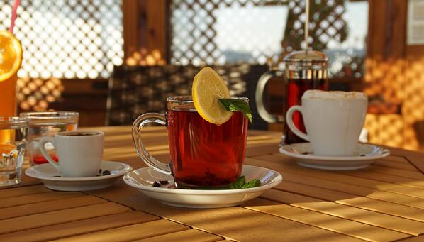 Kristal Cafe tweet media