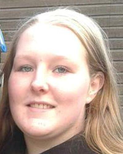 AlwinDon's tweet photo. Sinds gisteren vermist uit #Middelburg Marinca van Dommele (18). http://t.co/tsAZSOCFqg Tips? Bel 0800-6070 http://t.co/5uLihWYJX8